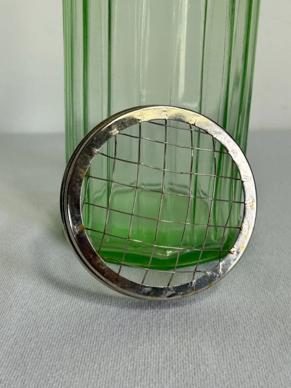 N/A vintage green